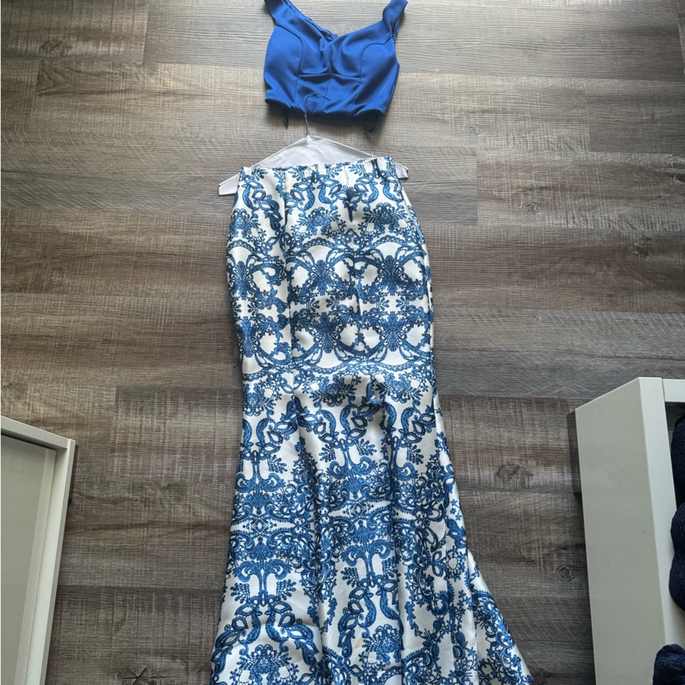 Two piece blue maxi set